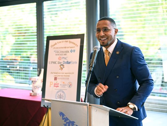 District 19 News: Voting tour continues, senior fair held