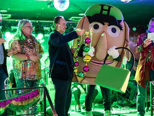 PREVIEW: Allegheny Elks crown famous pierogi as Mardi Gras Queen