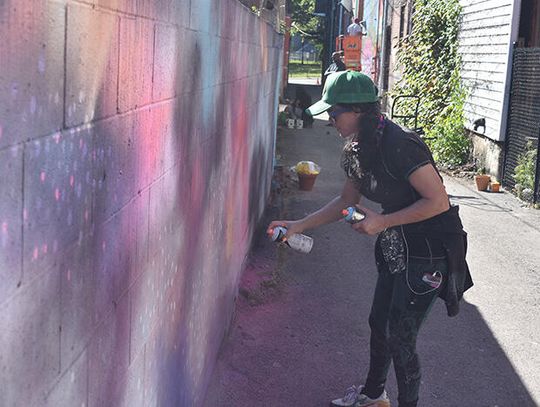 PREVIEW: Artists beautify Virgin Way with murals