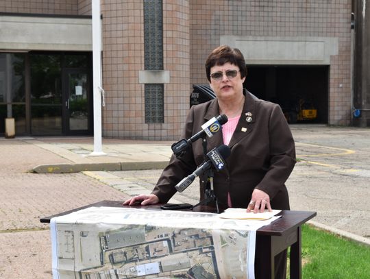 PREVIEW: Darlene Harris, who represented the Northside on City Council and School Board, passes away at 73