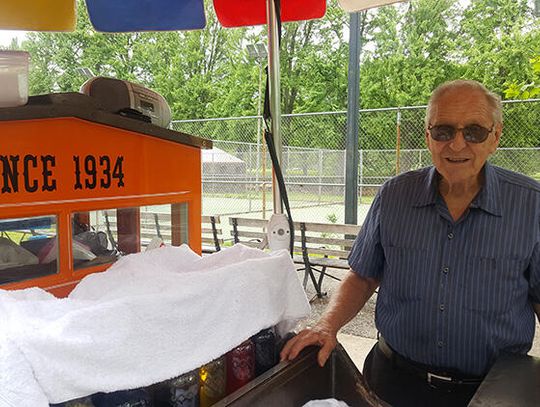 PREVIEW: Gus Kalaris, owner of Gus & Yiayia’s, passes away at 92