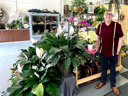 PREVIEW: Town Talk : Oliver's Flower Shop — Delivering flowers since 1929!