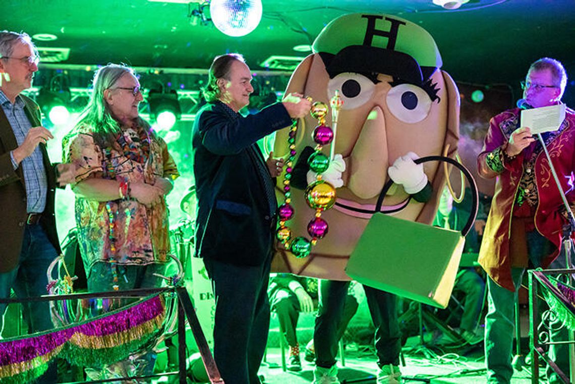 PREVIEW: Allegheny Elks crown famous pierogi as Mardi Gras Queen