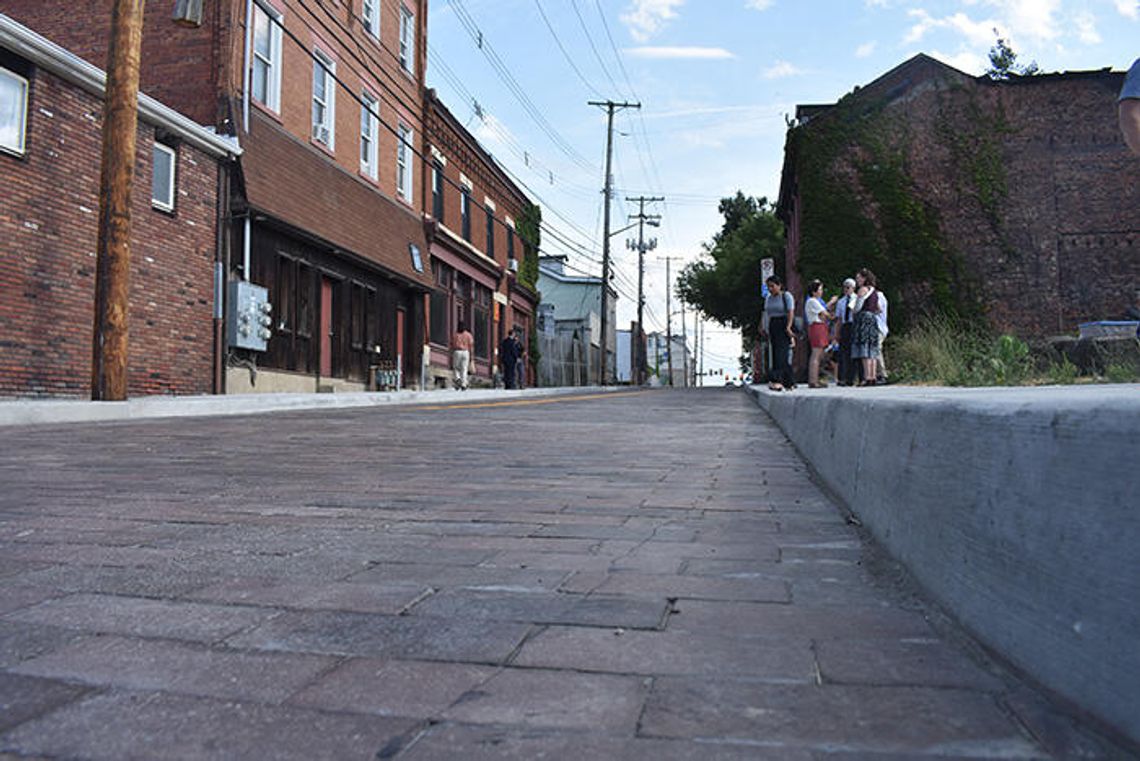 PREVIEW: Chestnut Street reopens PREVIEW: Chestnut Street reopens