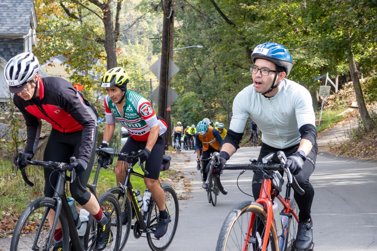 Dirty Dozen bicycle racers brave the Northside's steepest hills